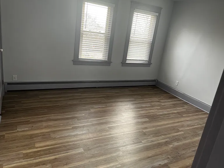 134-136 N Hull St #2 — Photo 5