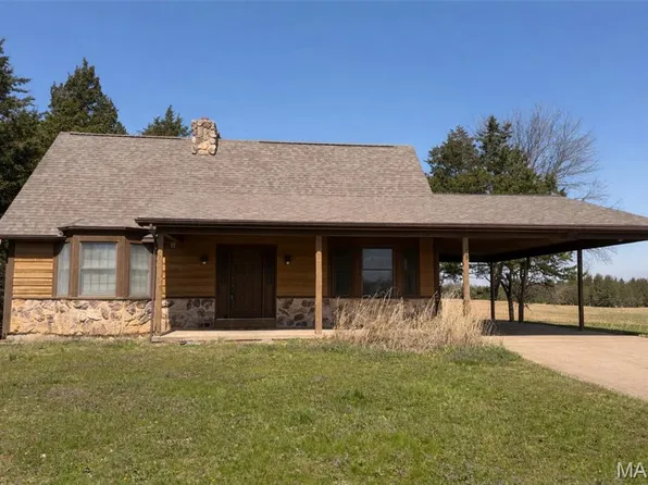 4455 Cedar Tree Ln, De Soto, MO 63020