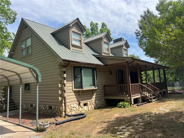 5875 Groometown Rd, High Point, NC 27263