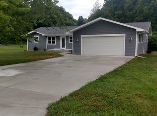 12613 Lubke Rd, New Buffalo, MI 49117