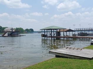2184 Hickory St, Mabank, TX 75156
