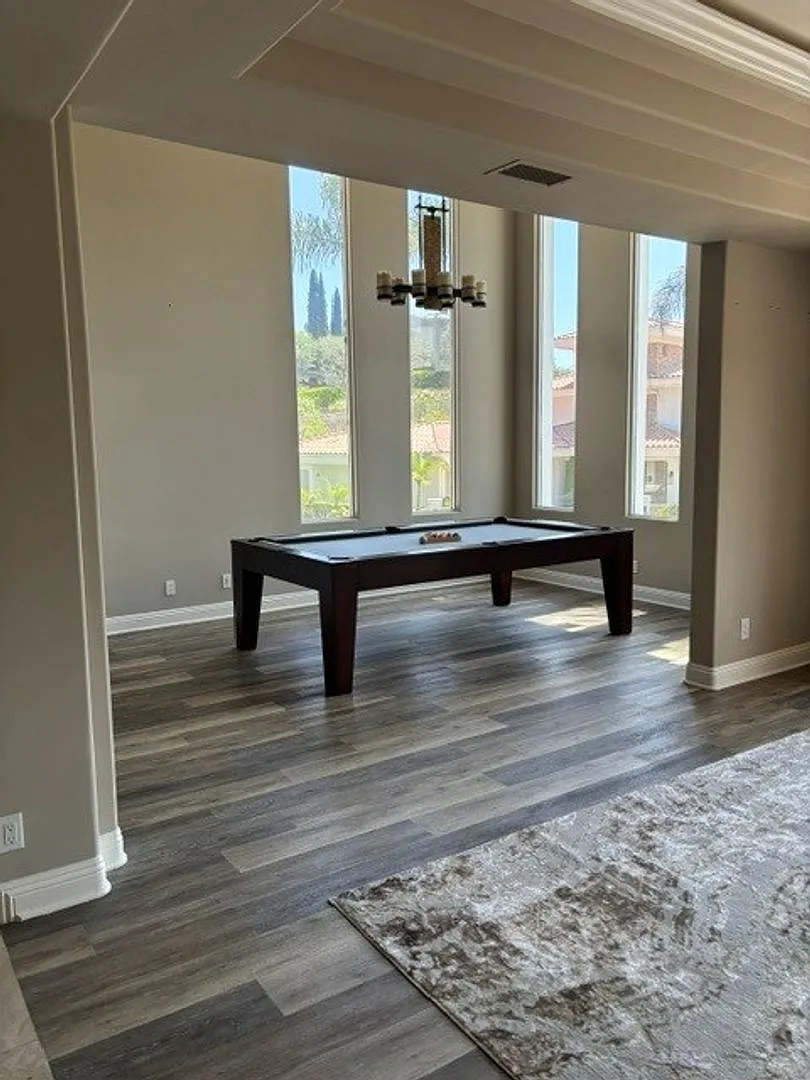 5 bed, 5.5 bath, 4479 sqft, $19,000 — Photo 4