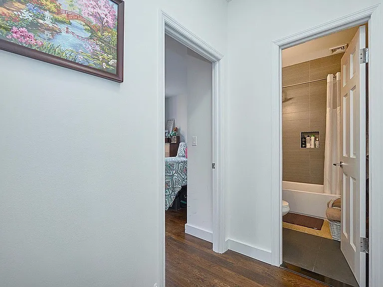 302 Manhattan Ave #2G — Photo 9