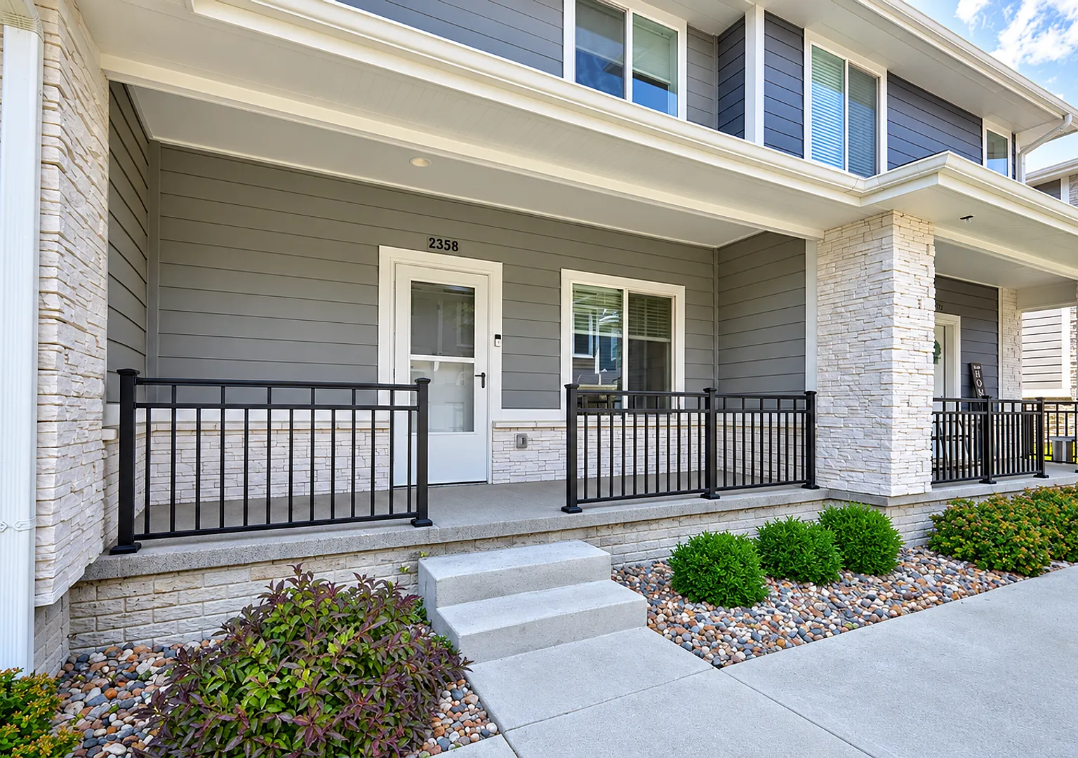 2302 SE Chayse Lane — Photo 2