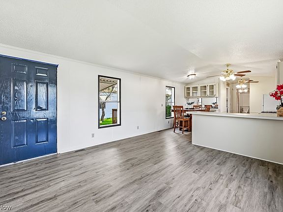 4th image of 605 Sugar Pines Dr SW