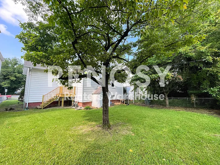 210 Hardy Ave — Photo 30