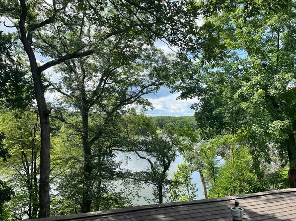 Lake Duplex, 6568 E Riverview Rd #A, Monticello, IN 47960