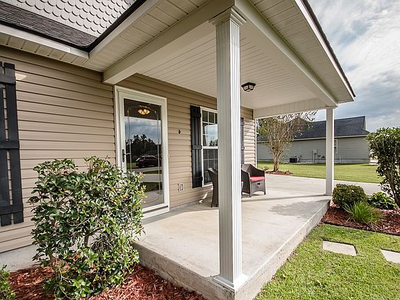 4th image of 13 Palmetto Pines Ln