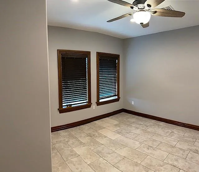 36100 FM 1488 — Photo 2