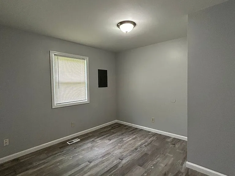 306 Harrison St — Photo 10