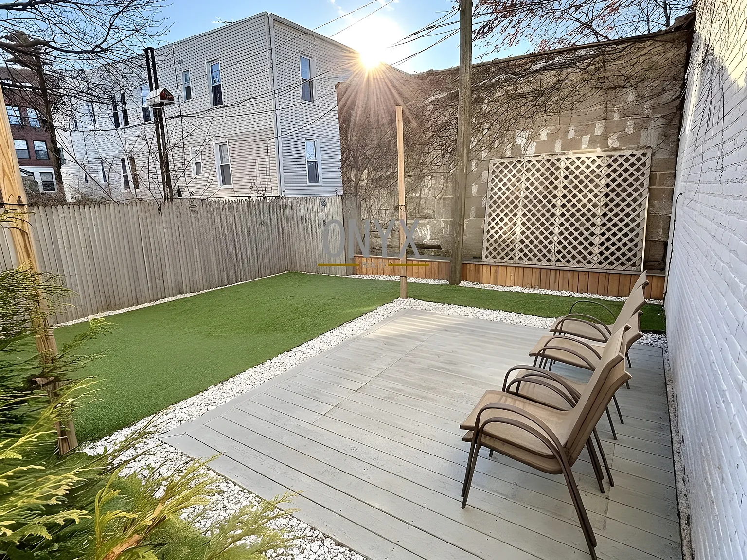 2 bed, 1.5 bath, 1000 sqft, $3,199 — Photo 2