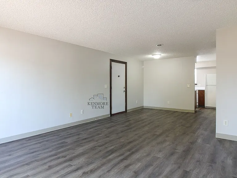 1912 George Washington Way — Photo 5