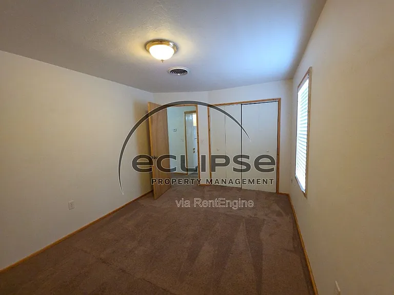 908 9th St #908 — Photo 9
