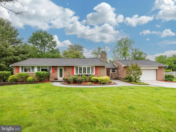 214 Brookside Rd, Norristown, PA 19403