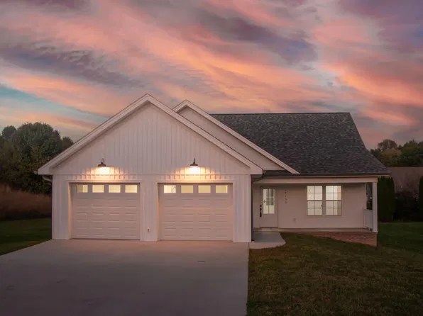 17150 Sedona Dr, Abingdon, VA 24211