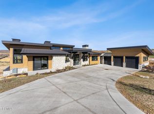 2105 E Paddleboard Way, Kamas, UT 84036