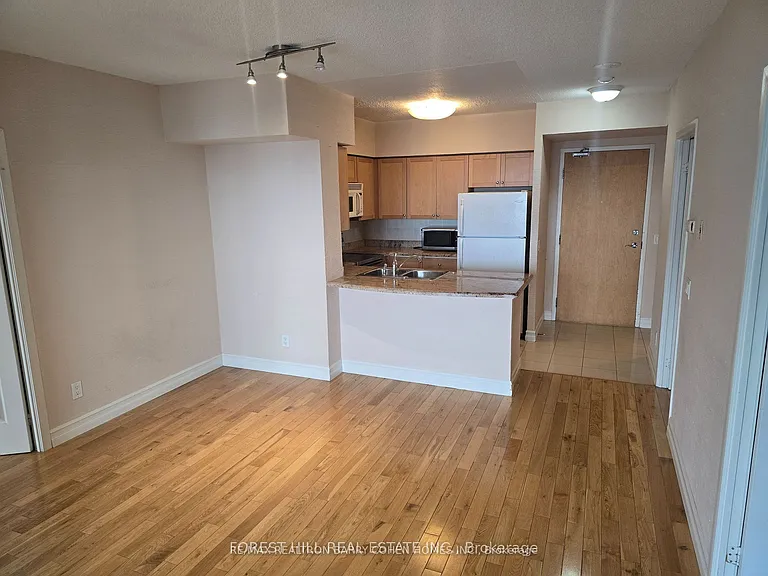 4968 Yonge St #3705 — Photo 15