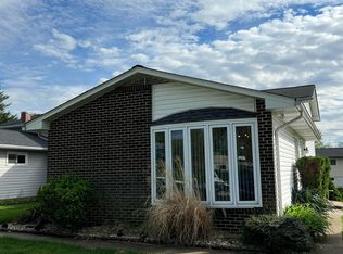 8317 Lacewood Ln, Pikesville, MD 21208