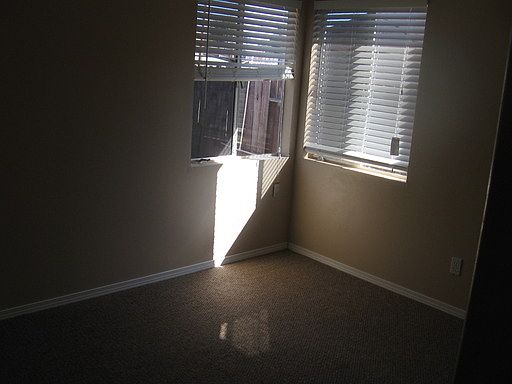 5th image of 739-41 Woodlawn Ave