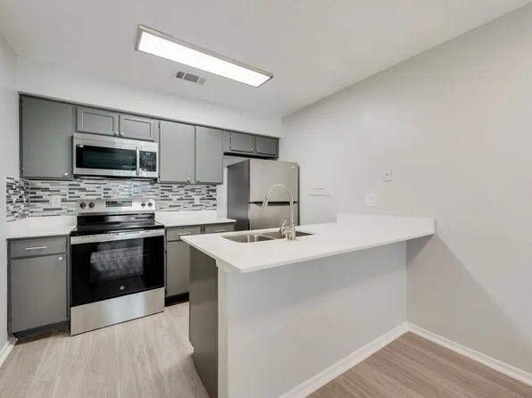 1200 Pecan Square Dr APT 8, Arlington, TX 76012
