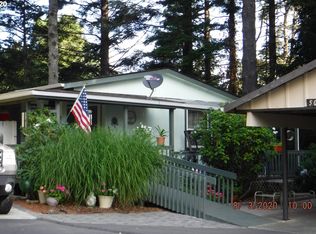 502 Village Pines Cir, Coos Bay, OR 97420
