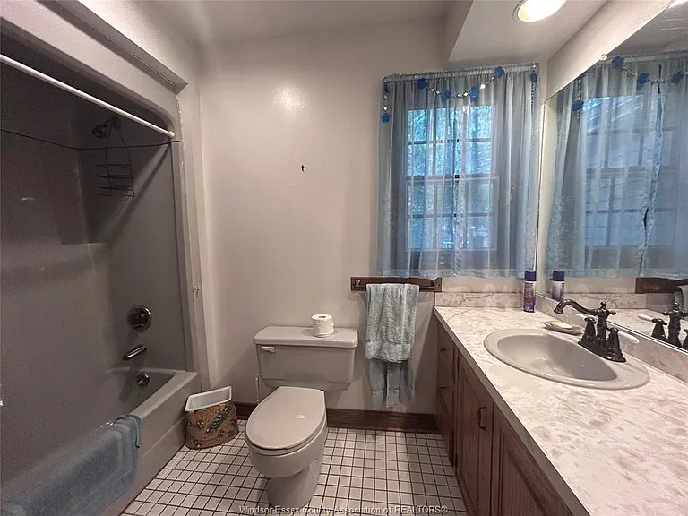 1720 Orford St — Photo 13