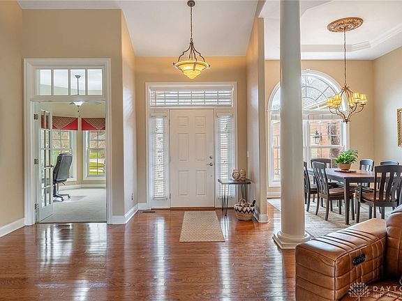 3rd image of 3938 Liam Ct