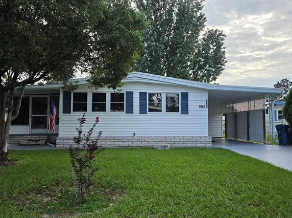8082 Fairlane Ave, Brooksville, FL 34613