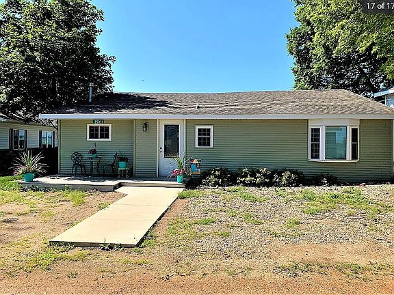 3rd image of 25031 McClelland Dr