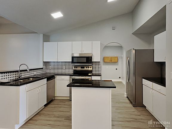 5th image of 316 Chelmsford Ct