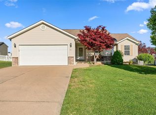 111 Wellington Dr, Troy, MO 63379