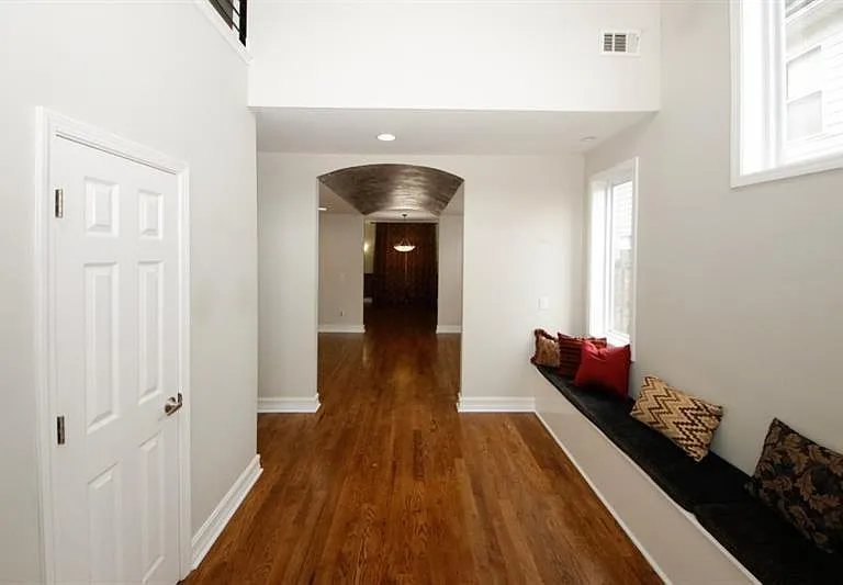 1354 Brookhaven Village Cir NE — Photo 25