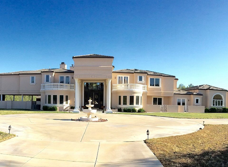 1st image of 10315 White Fox Ln