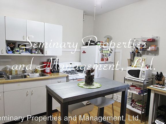 2nd image of 1626 W Winona St APT 1