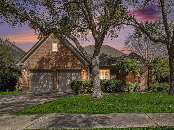 13826 Aspen Cove Dr, Houston, TX 77077