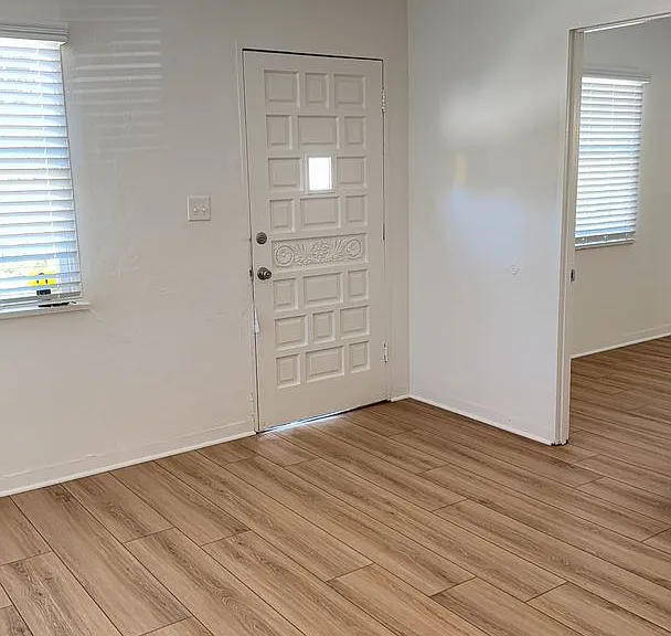 9088-9094 E Nye Rd — Photo 5