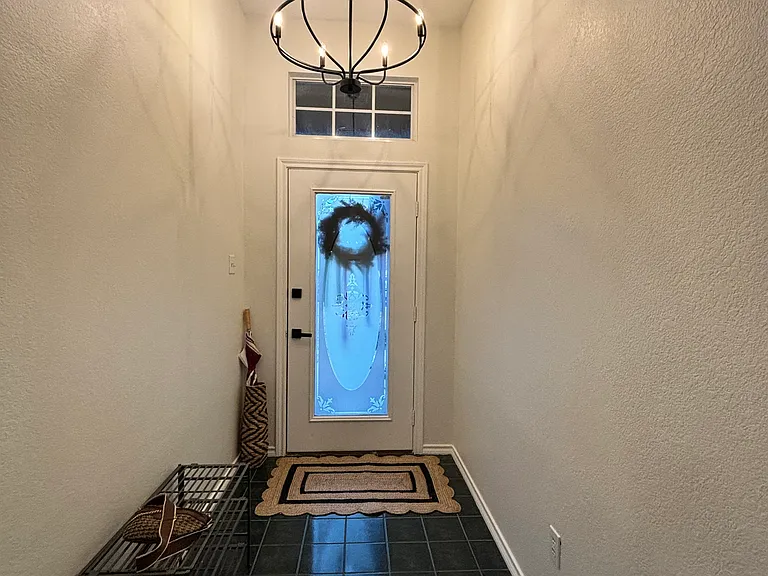 1526 Shadow Run — Photo 3