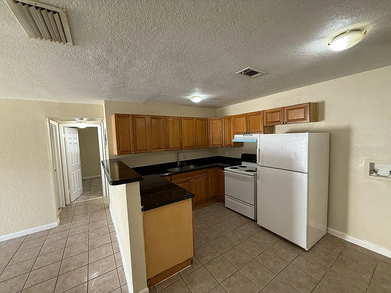5206 NW 24th St #160 — Photo 4