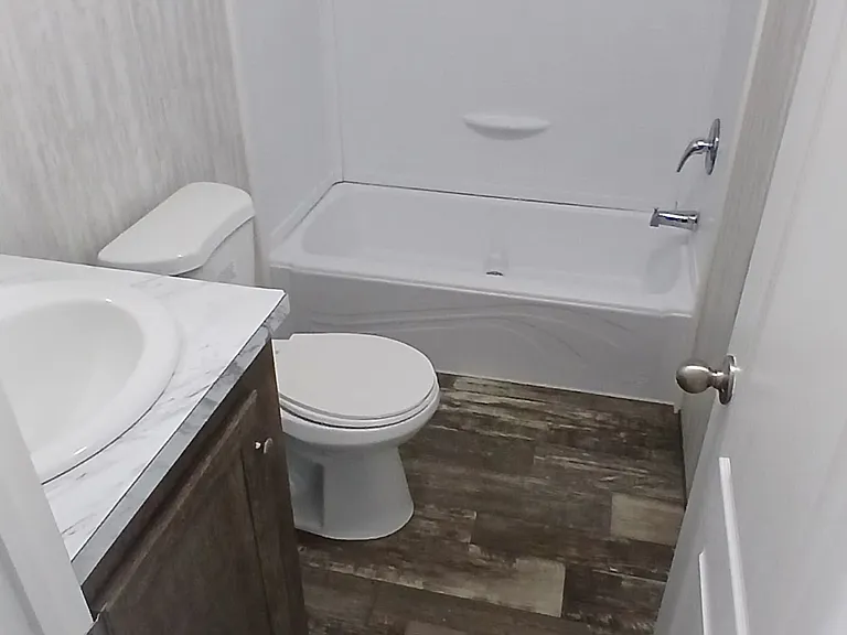 1109 Gaines Dr #12A — Photo 4
