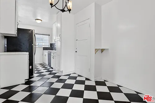 314 N Saint Andrews Pl #3 Photo 1