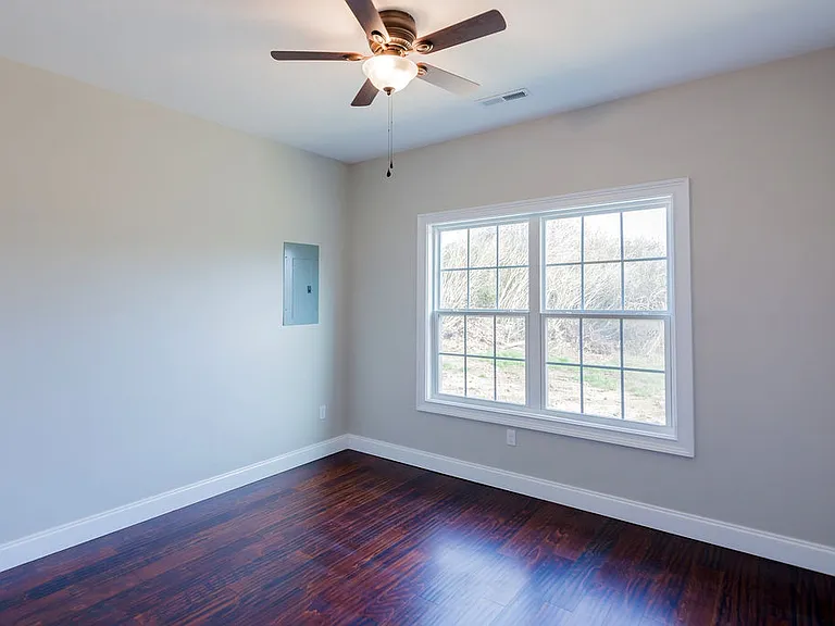 33 Michigan Ln — Photo 23