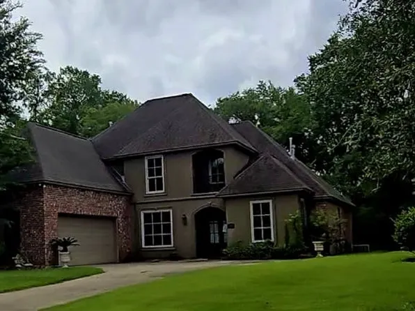 37245 Renaissance Dr, Prairieville, LA 70769