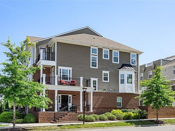 2nd image of 3900 Village Townes Walk