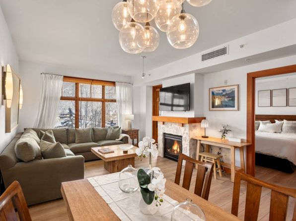 90 Carriage Way #3317