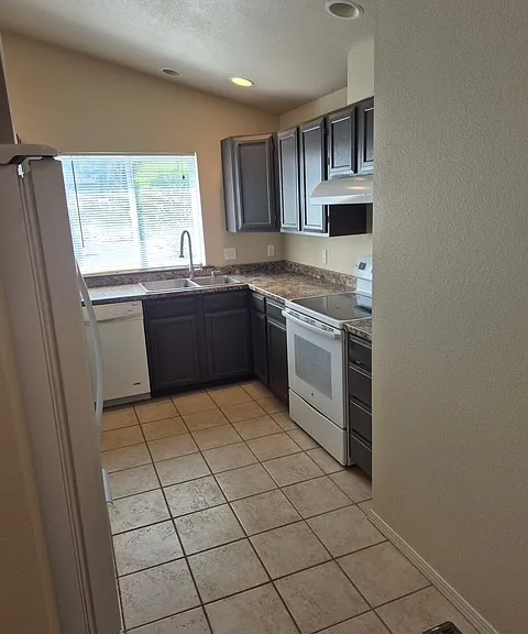1228 Westbrook Loop #A — Photo 7