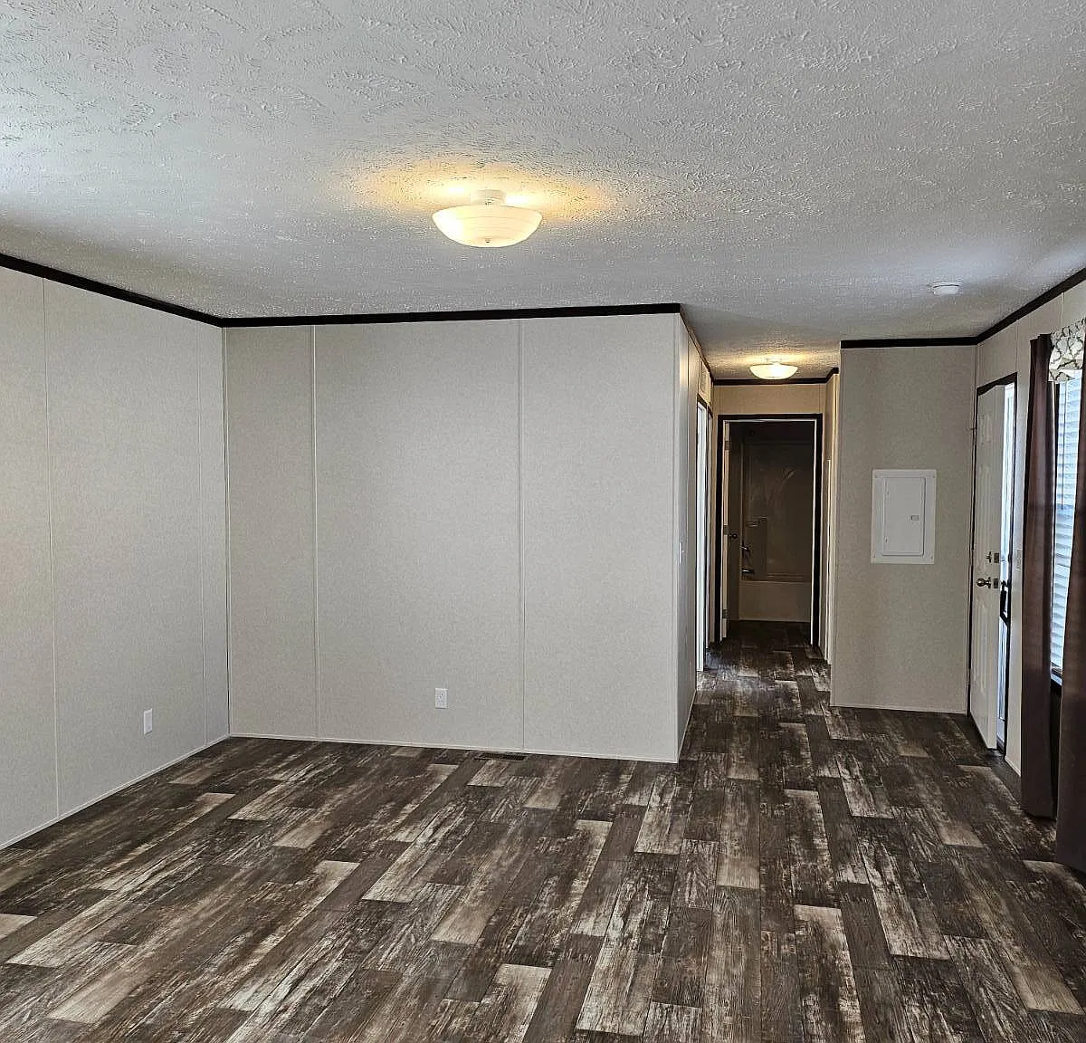 3 bed, 2.0 bath, $1,099 — Photo 2