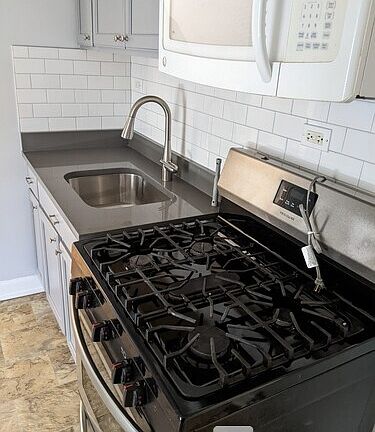 3rd image of 1181 S Humphrey Ave APT 3