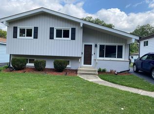 919 S Hawthorne Ave, Elmhurst, IL 60126