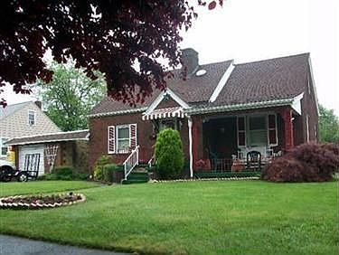 2nd image of 125 Princess St
