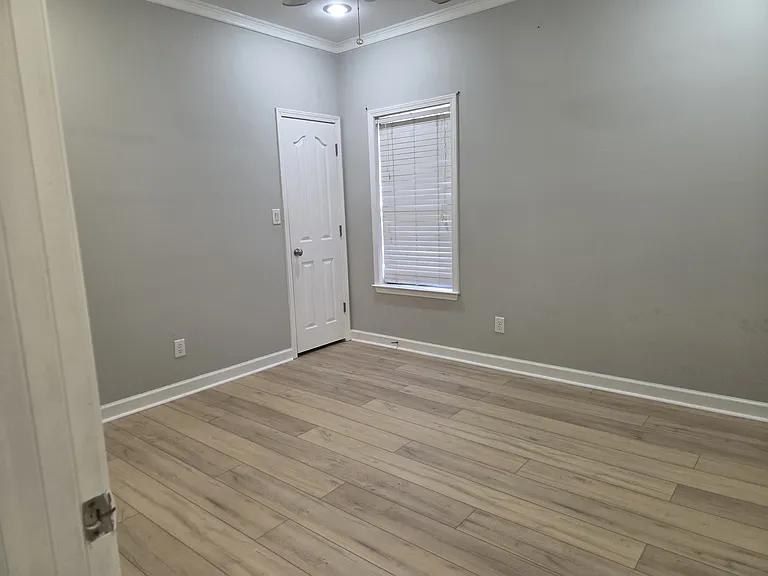 15420 Hartford St — Photo 11